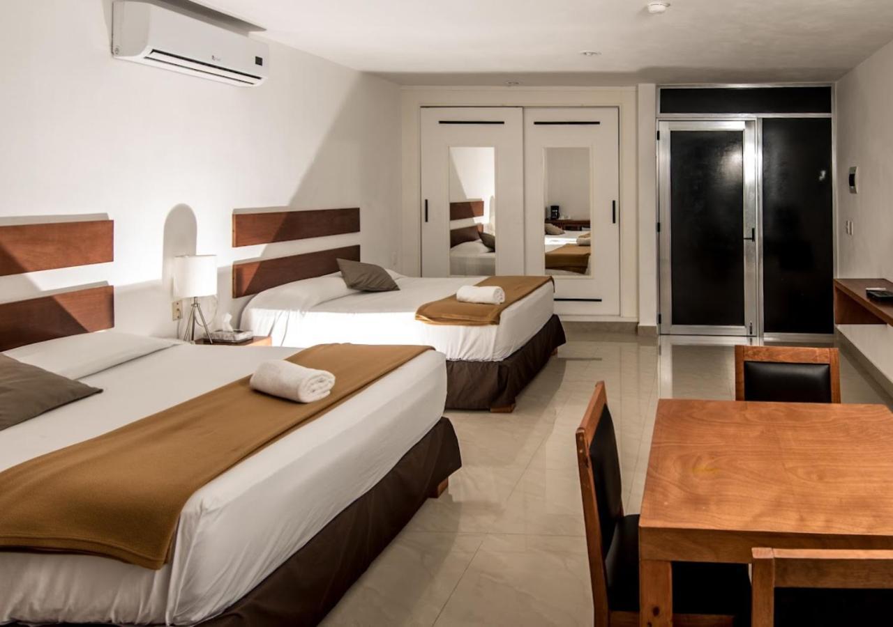 Sunrise 42 Suites By Holiday In Playa 신데 델 카르멘 외부 사진